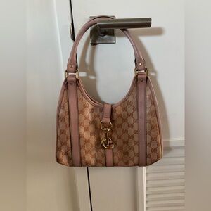 Gucci Jackie Beige/Pink GG Coated Canvas Shoulder Bag with Pink Leather Trim